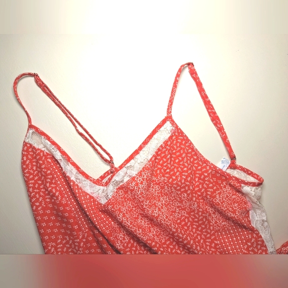 Andree by Unit Jumpsuit Large Coral & White lace back cinch waist romper - Picture 12 of 16